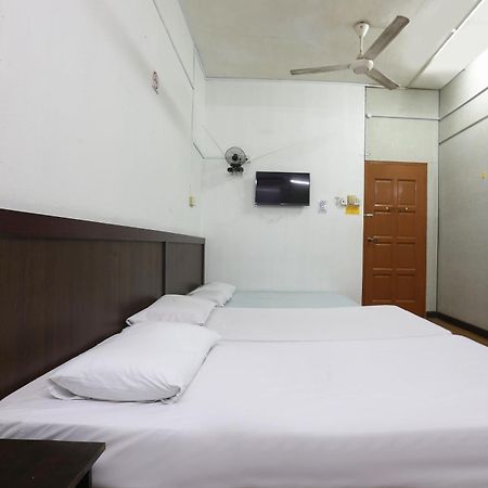 Oyo 89755 D&D Budget Inn Kota Bharu Exterior photo