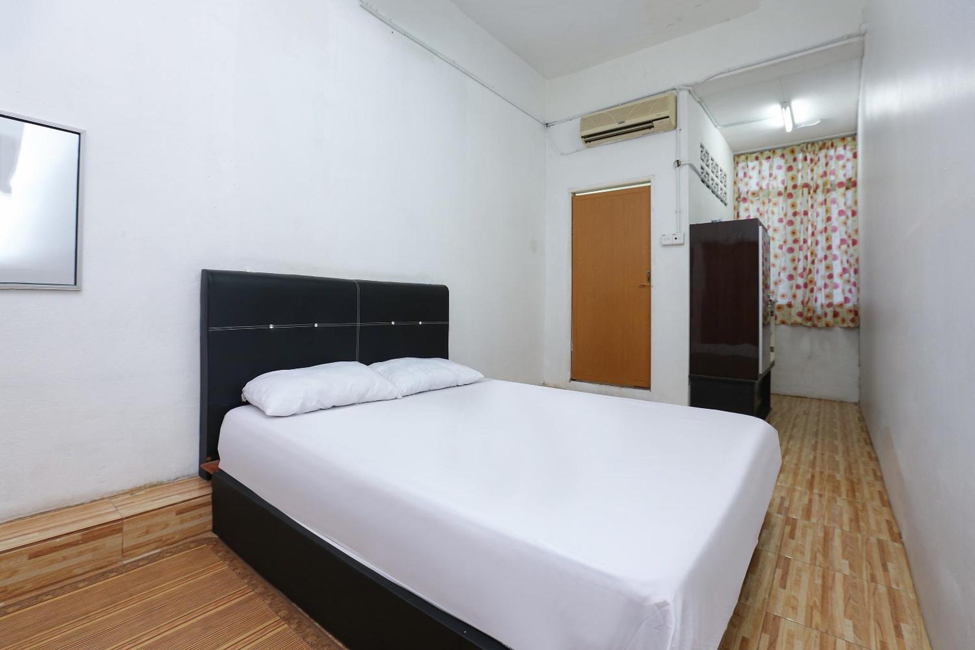 Oyo 89755 D&D Budget Inn Kota Bharu Exterior photo