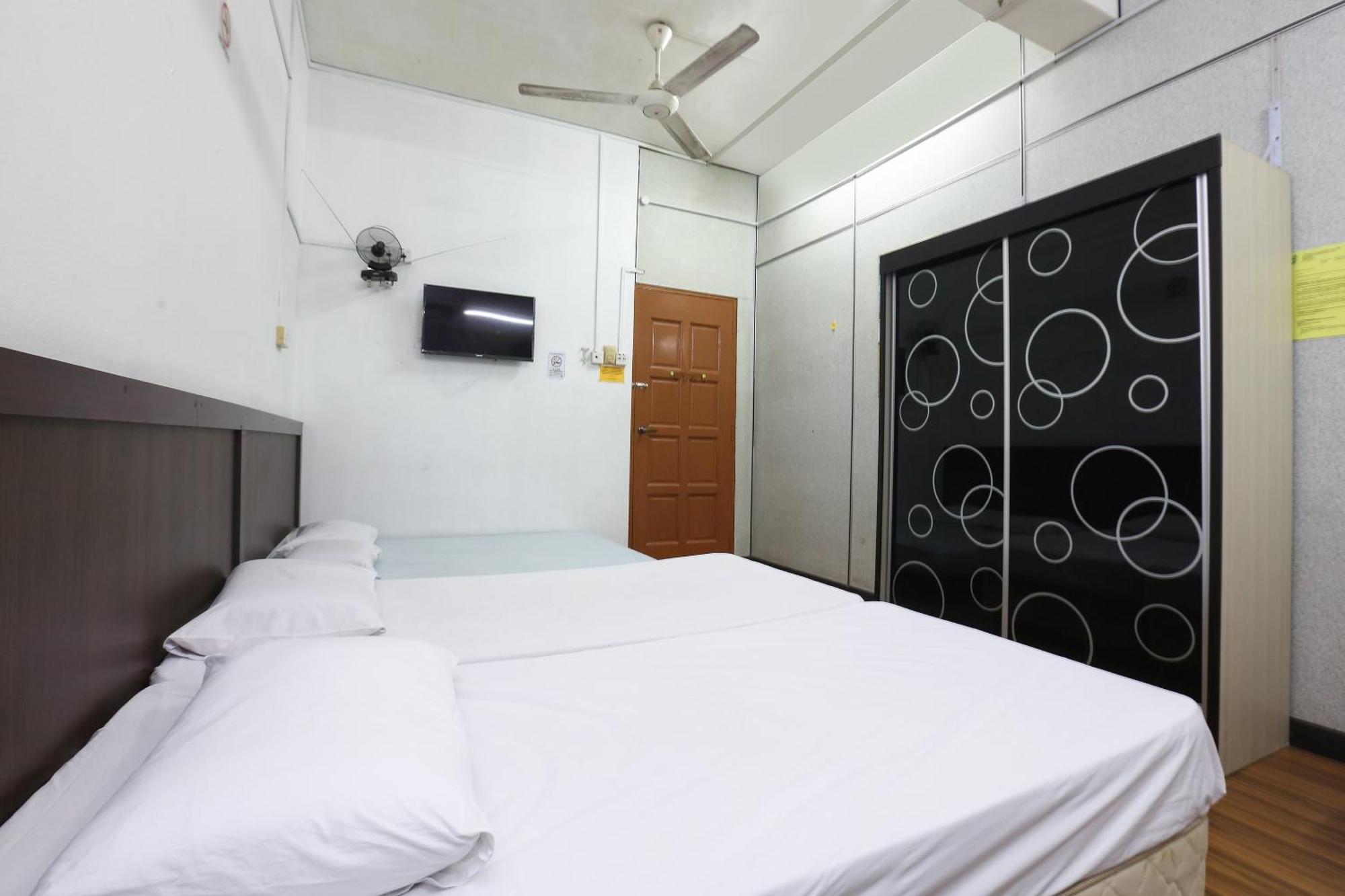 Oyo 89755 D&D Budget Inn Kota Bharu Exterior photo