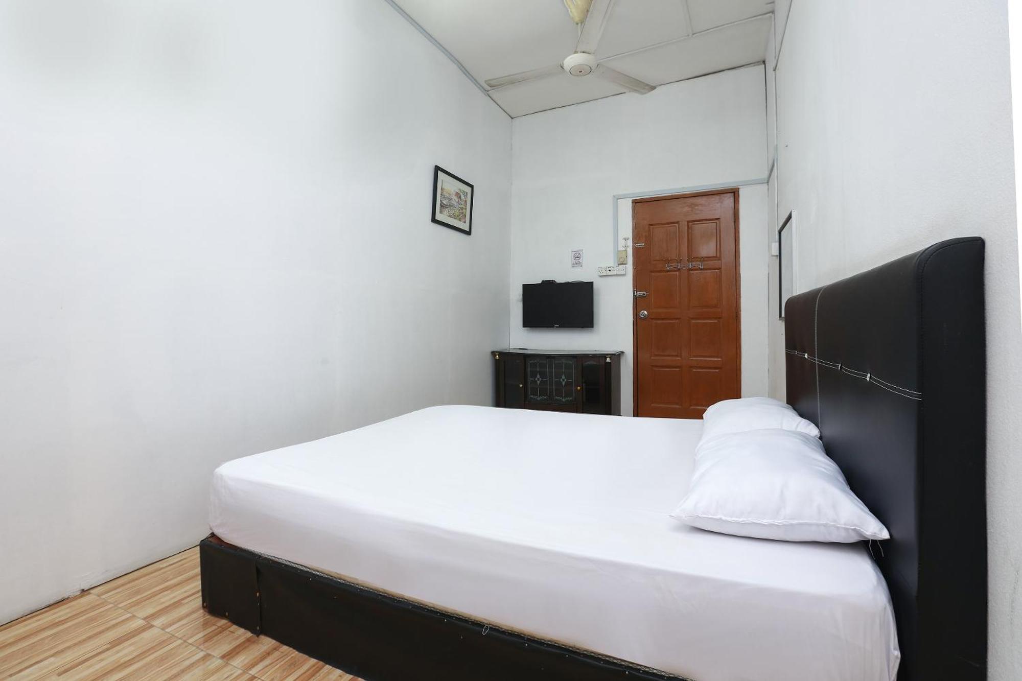 Oyo 89755 D&D Budget Inn Kota Bharu Exterior photo