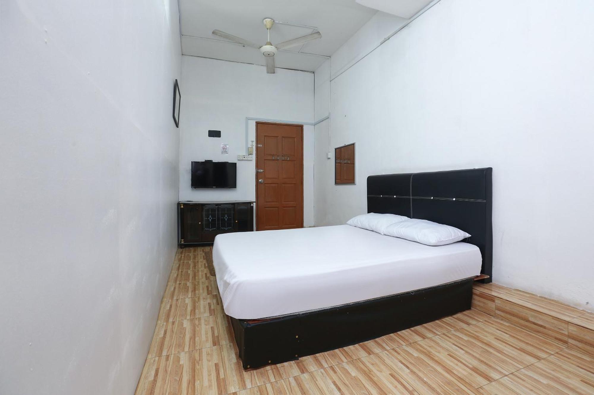 Oyo 89755 D&D Budget Inn Kota Bharu Exterior photo