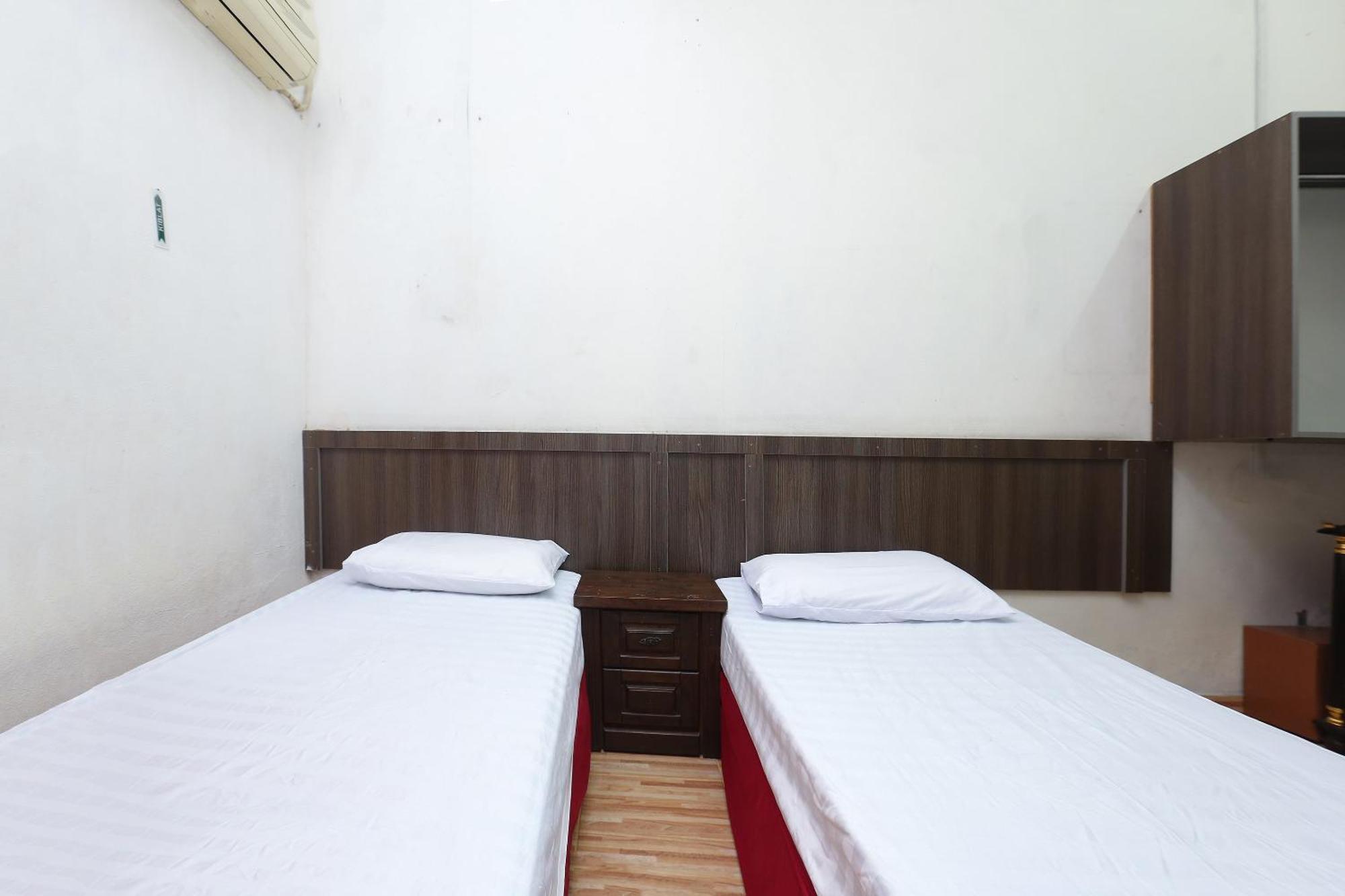 Oyo 89755 D&D Budget Inn Kota Bharu Exterior photo