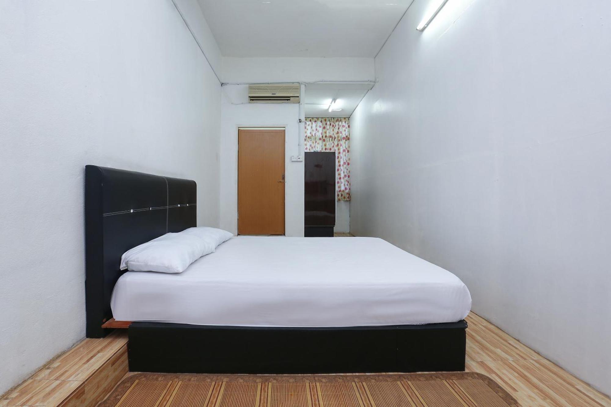 Oyo 89755 D&D Budget Inn Kota Bharu Exterior photo